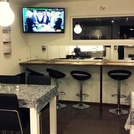 Motelli Kontio モーテル 2*